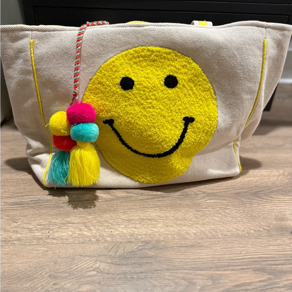 Katydid Cream Tote with Yellow Smiley Face